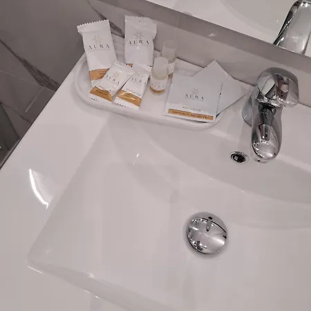 Sienemia, Mansarda A 5 Minuti Da Porta Susa E Piazza Statuto Appartement *