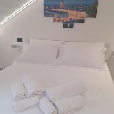 Apartman Sienemia, Mansarda A 5 Minuti Da Porta Susa E Piazza Statuto *