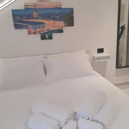 Sienemia, Mansarda A 5 Minuti Da Porta Susa E Piazza Statuto *