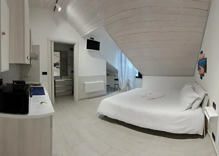 Apartamento Sienemia, Mansarda A 5 Minuti Da Porta Susa E Piazza Statuto *