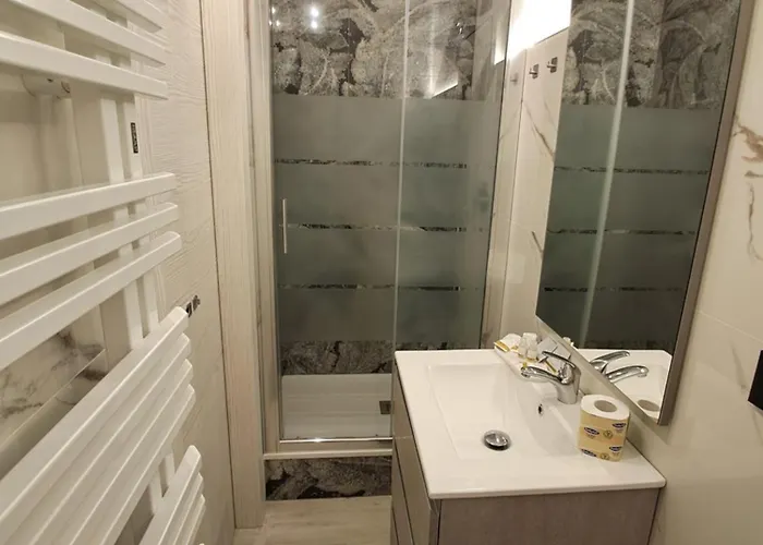 Sienemia, Mansarda A 5 Minuti Da Porta Susa E Piazza Statuto Apartamento *
